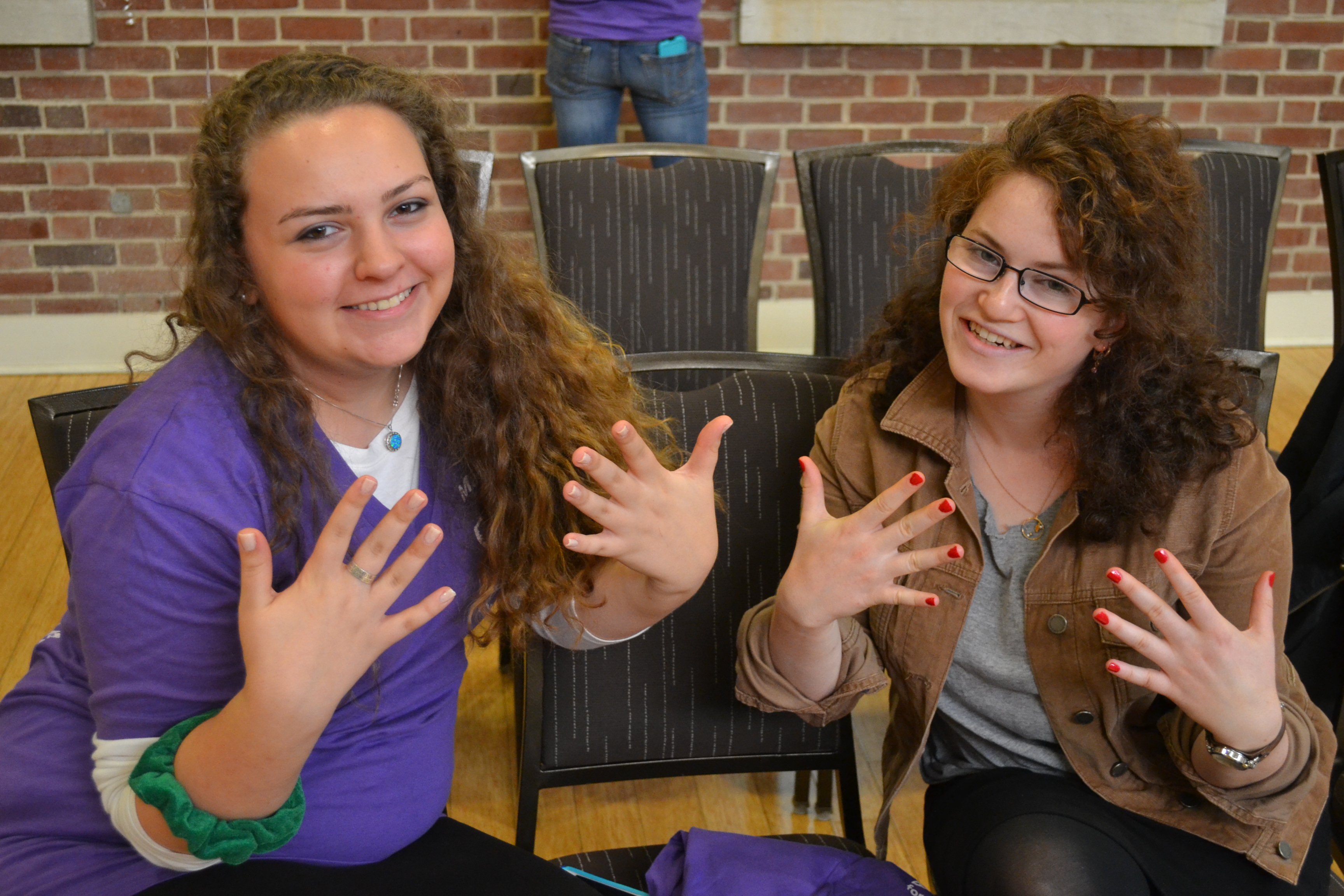 Maryland Hillel showed its support for breast cancer at the 6th Annual ManiCURE for Sharsharet on Oct. 29.