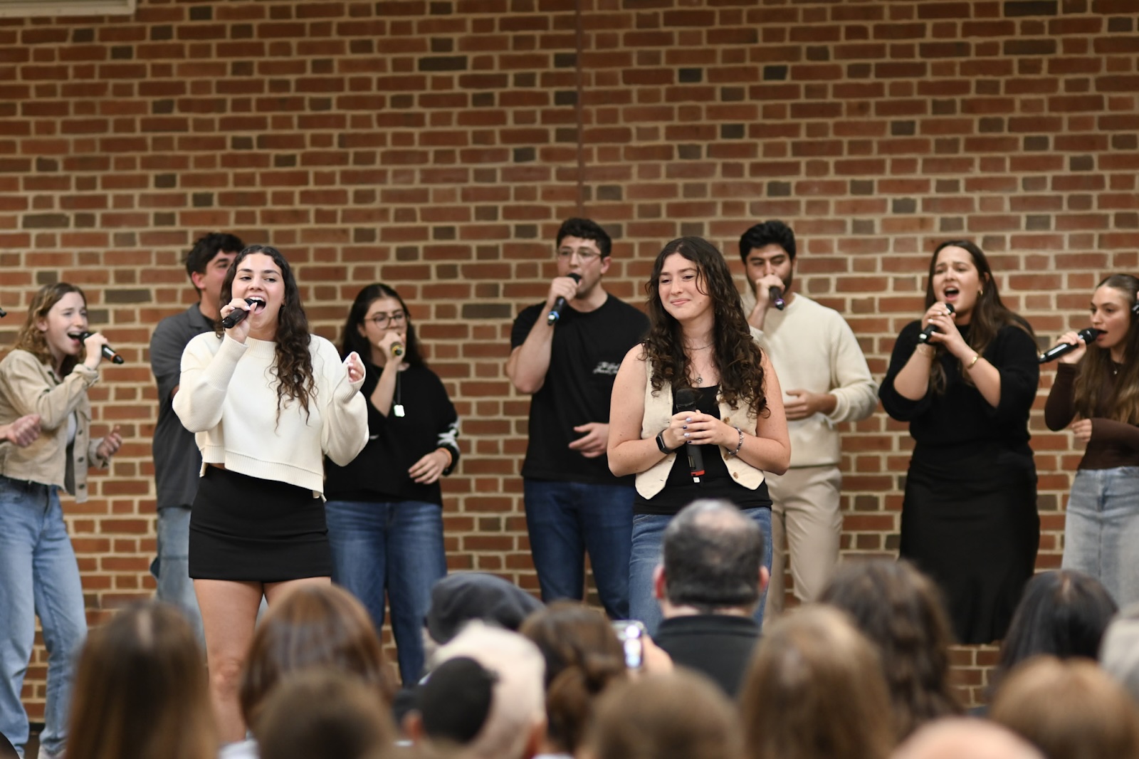 Rak Shalom’s spring concert hits all the right notes 